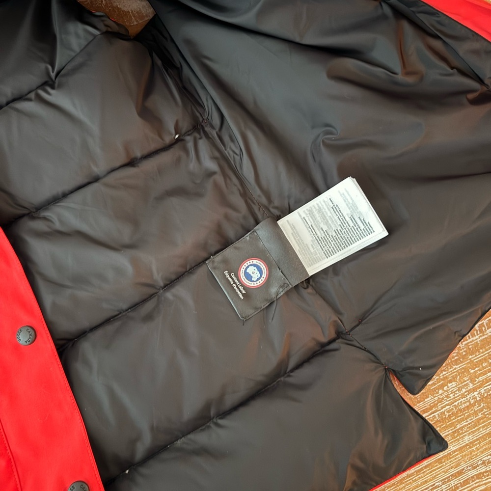 Canada Goose Freestyle Down Vest – Red – Women’s Size M - Picture 6 of 10